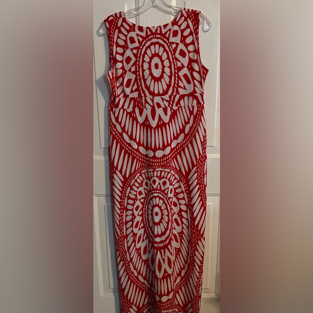 ‼️SOLD‼️During Live Show Chico's Red and White Twist-Front Maxi Dress size 1 - Picture 5 of 6